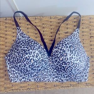 VS plunge bra EUC